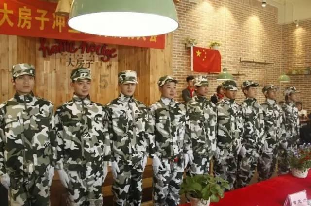 宝马e46刹车灯为什么一直长亮？游戏画面